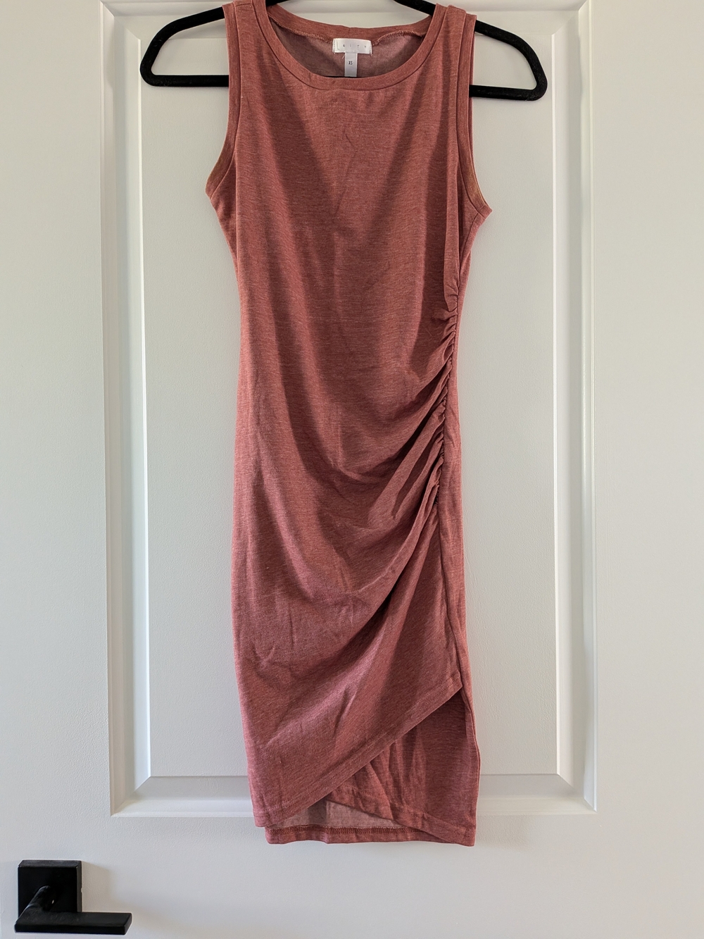 Leith Rose Sleeveless Ruched Midi Dress